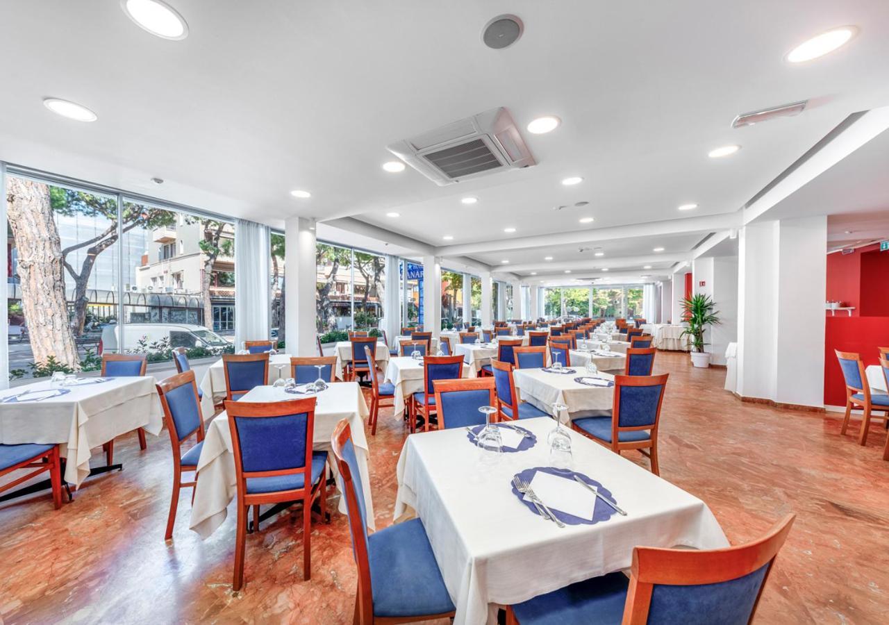 Hotel Zanarini In Centro A Ричоне Екстериор снимка